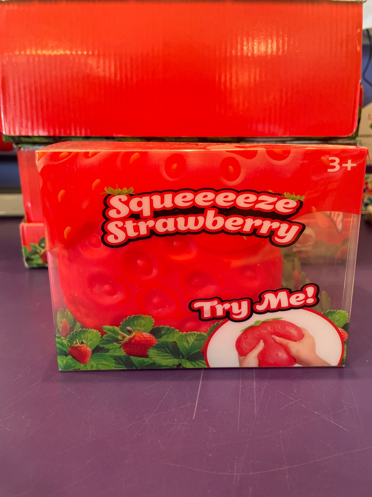 Squeeeeze strawberry