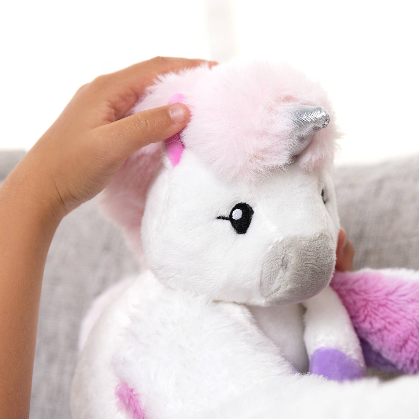 Hugarounds Echo the Unicorn